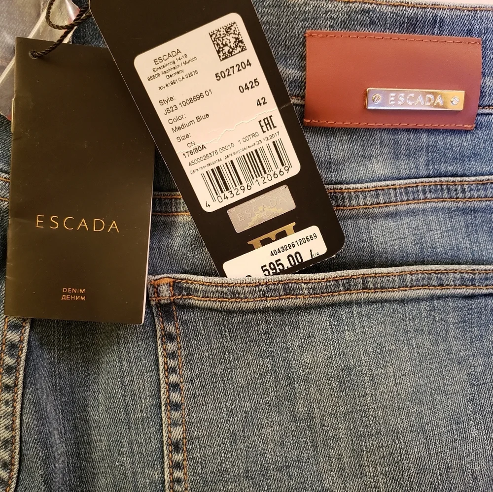 Escada Distressed & Embelished Jeans - Picture 5 of 16